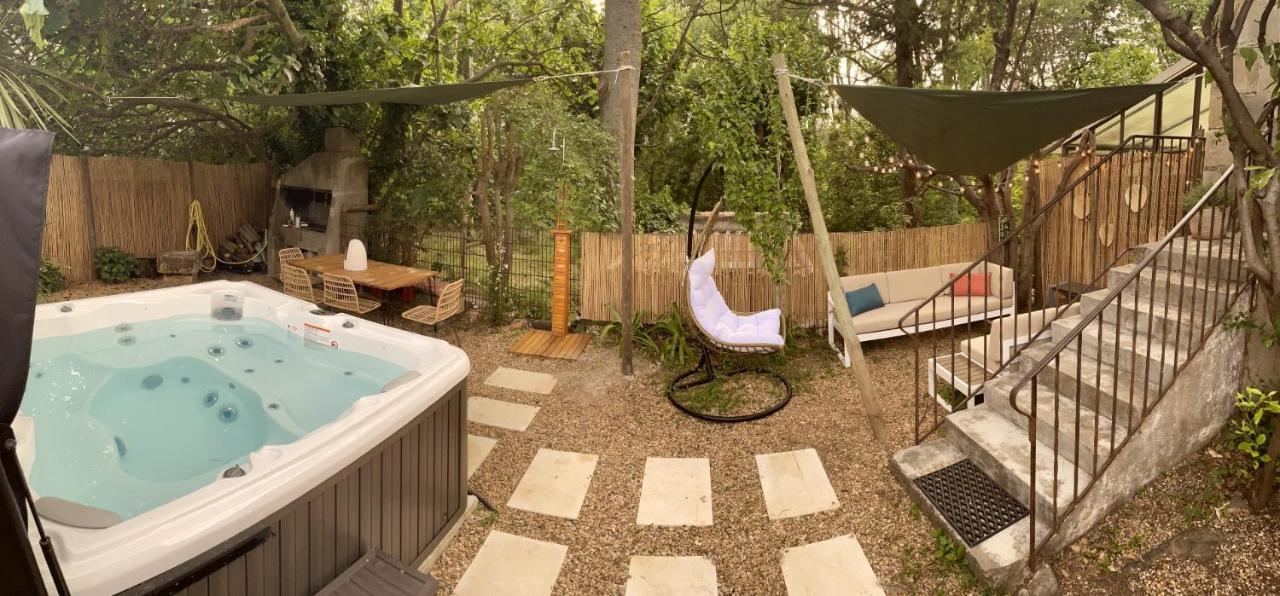 Maison Dans Les Arbres, Spa, Tennis, Parking Nîmes Exterior foto